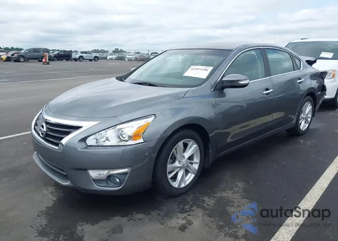 2015 Nissan Altima 2.5 Sv z USA, uszkodzony, nr VIN 1N4AL3AP4FC248905